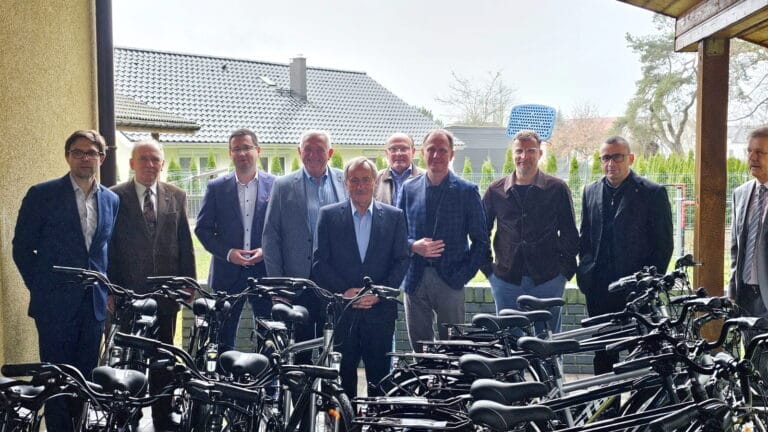 Rotary Club Szczecin przekazał 14 rowerów dla Domu Dziecka w Goleniowie