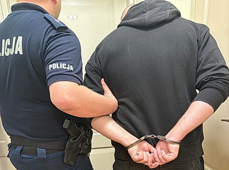 Skuteczna akcja goleniowskiej policji – zatrzymano osoby poszukiwane
