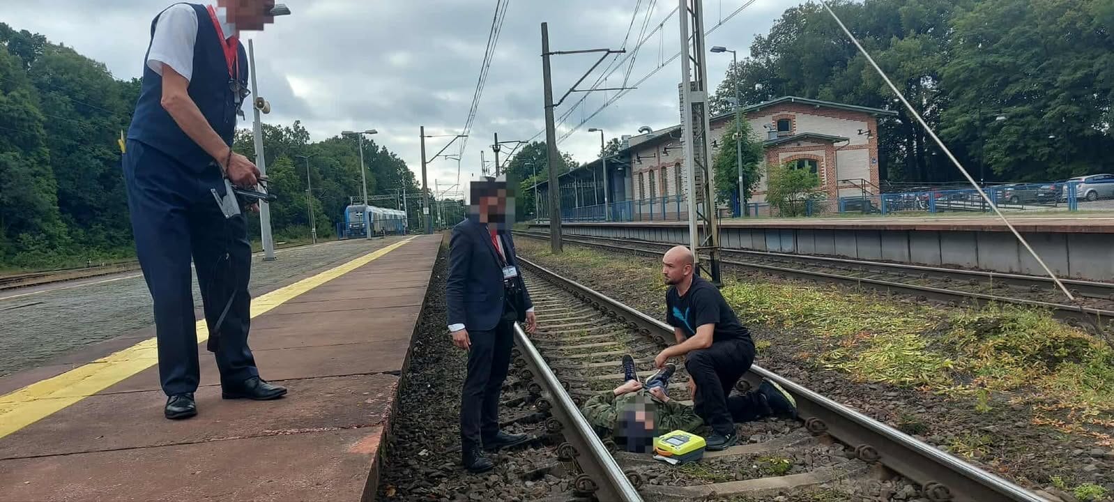 Strażak z Gryfic interweniował po próbie samobójczej na dworcu w Goleniowie c