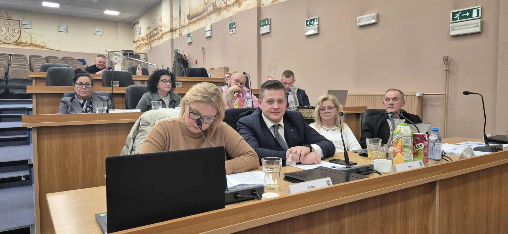 Radni PiS-u w Goleniowie za podwyżką podatków. Mieszkańcy oburzeni Pis