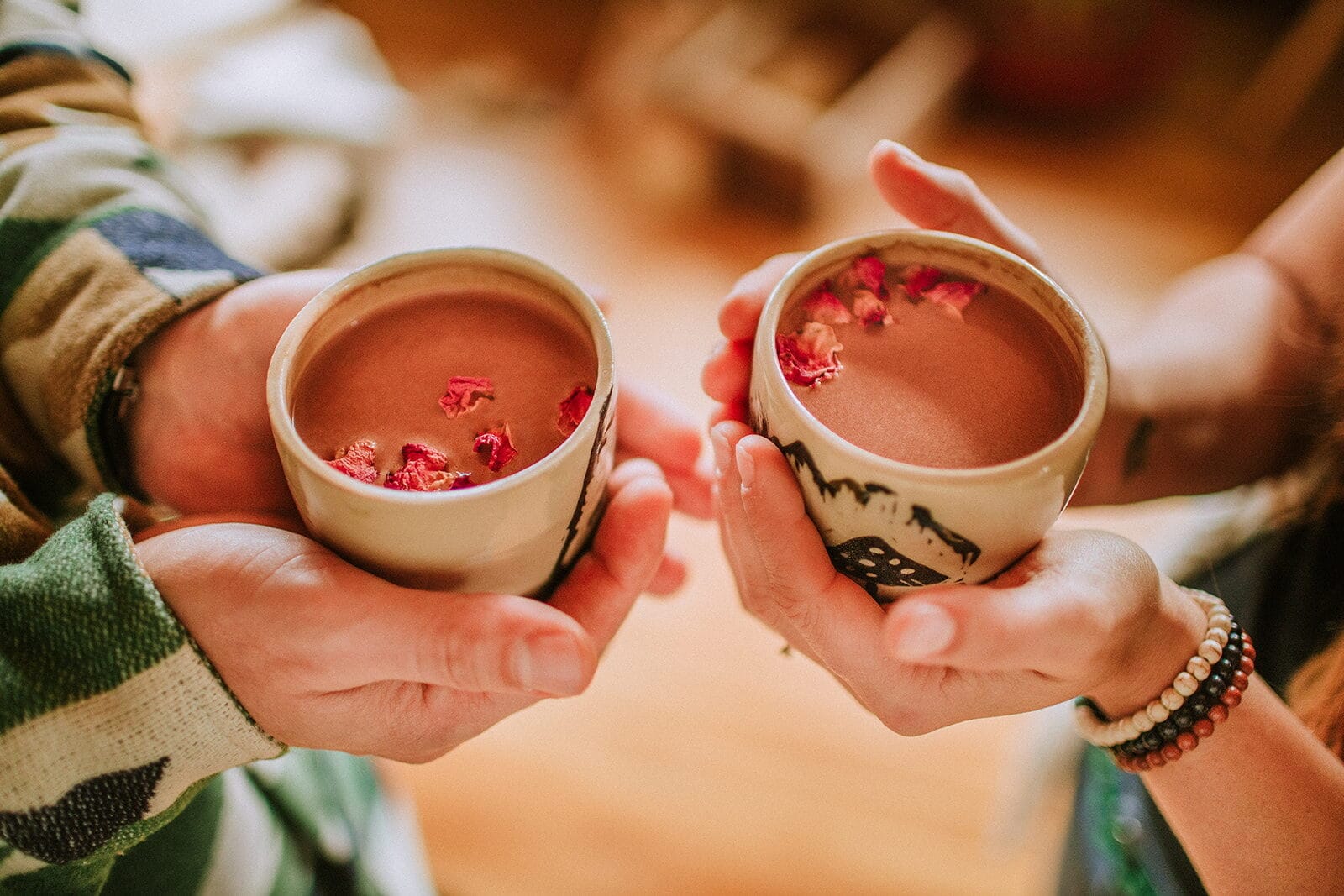 Magia w kubku: jak kakao ceremonialne otwiera serce i umysł ... kakao