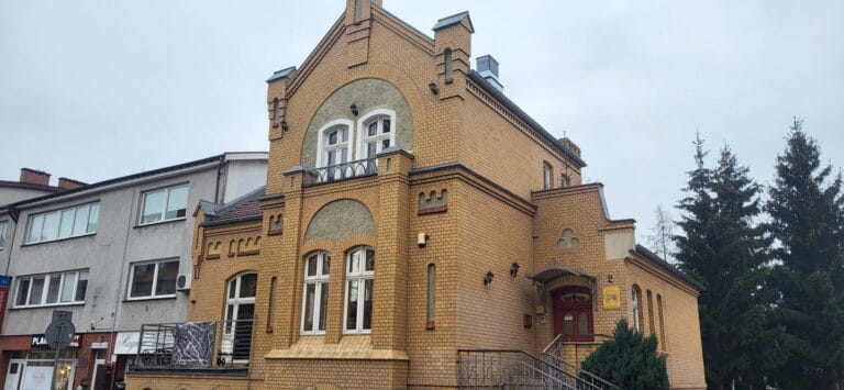 Żółty Domek otwiera się w soboty. Burmistrz zmienia regulamin pracy